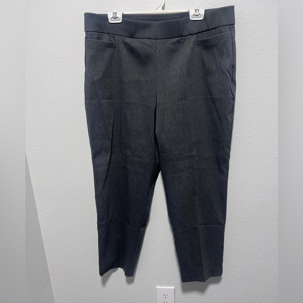 Alfred Dunner Dark Gray Plus Size Cropped Pants Size 16P